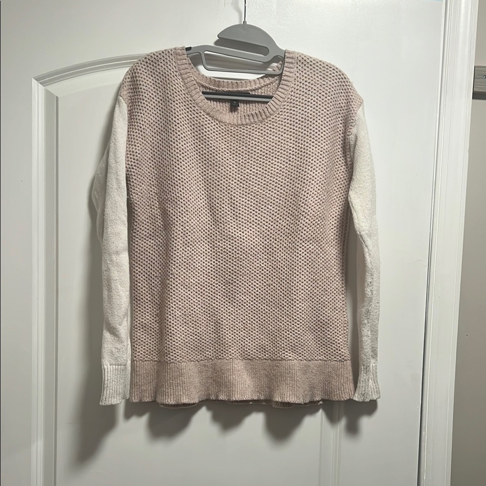 Women's Pink and White Sweater